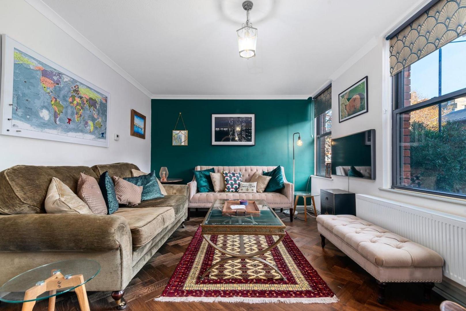 Guestready - Beautiful 2br Townhouse W Garden Ferienhaus